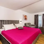 Villa Perfect Dream By Guide Sreser