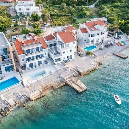 Villa Perfect Dream By Guide