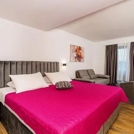 Villa Perfect Dream By Guide Sreser